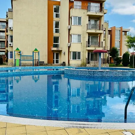 شقة Bratanov Holiday ساني بيتش