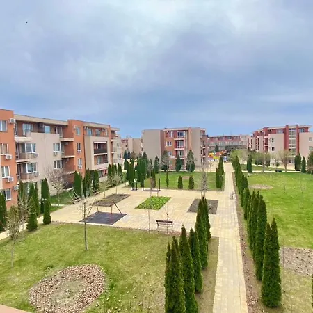 Apartman Bratanov Holiday Napospart